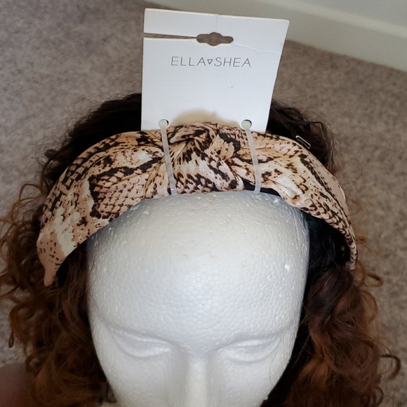 Headband 🌟Host Pick🌟 - Picture 2 of 6